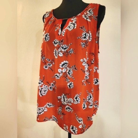 TORRID Red, Black, & White Floral Sleeveless Top (Torrid Size 0/Large) - Picture 1 of 16